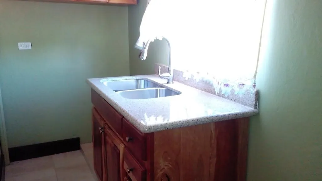 Hotel Tropik Leadonna Montego Bay