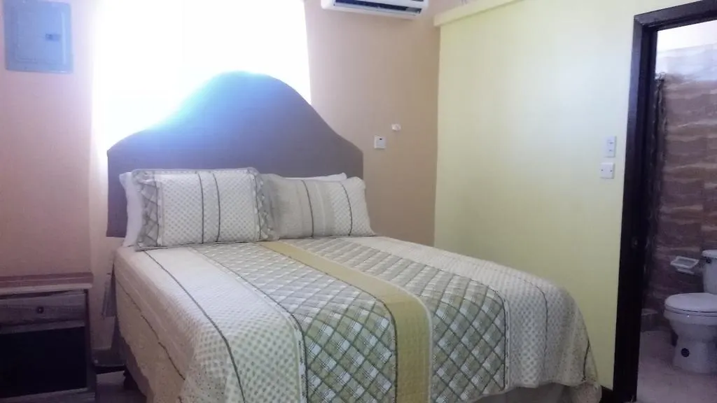 Hotel Tropik Leadonna Montego Bay